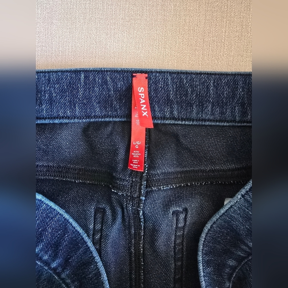SPANX Blue Skinny Jeans with Subtle Fading - Picture 3 of 9